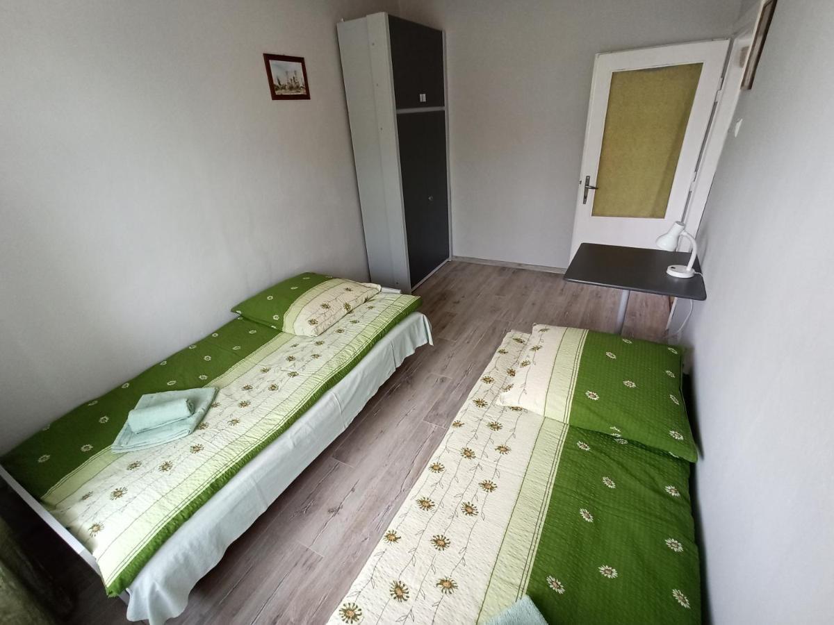 Apartament-Studio, Pokoje U Lucy Рабка Екстериор снимка